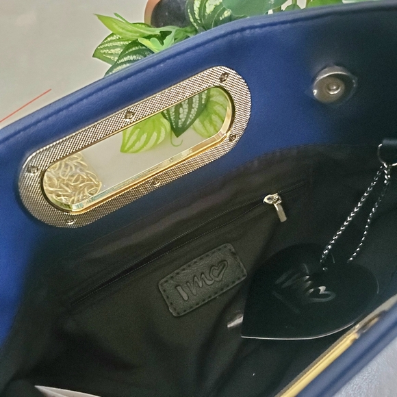 Imoshion Clutch Chain Purse With 3D Multicolor Flowers And Gold Hardware - Picture 4 of 4